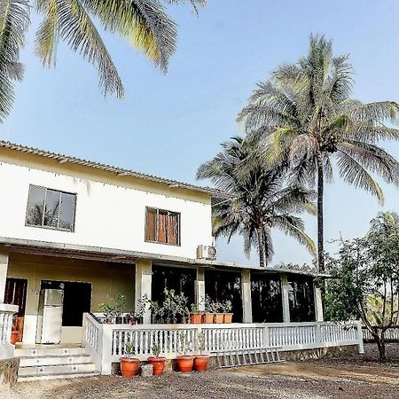 Oyo 29156 Nisarg Holiday Resort Ambli Exterior photo